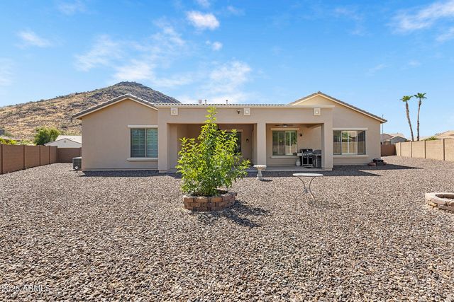 5521 W PARSONS Road, Phoenix, AZ 85083