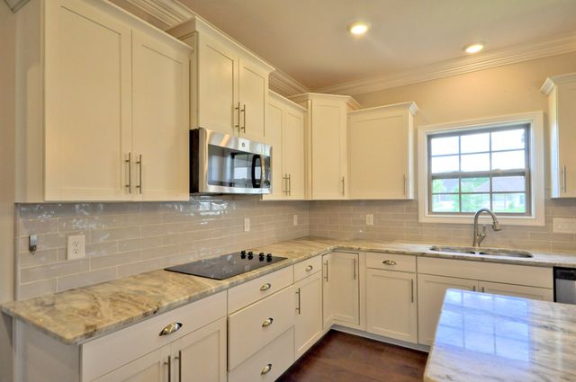 1332 Juniper Pass, Clarksville, TN 37043