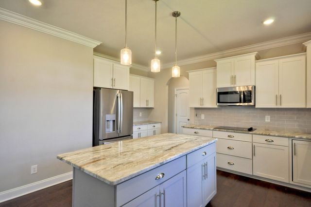 1332 Juniper Pass, Clarksville, TN 37043