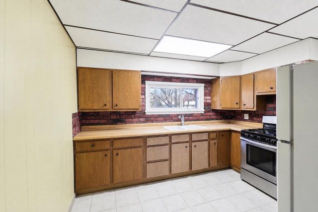 604 9th Avenue, Baraboo, WI 53913