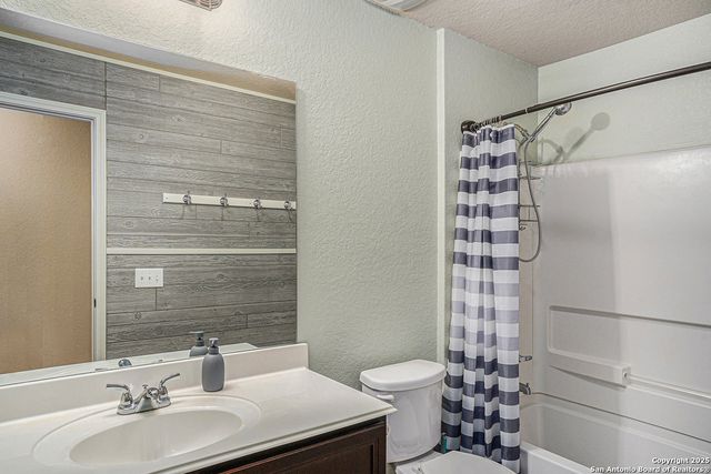 10503 Rosewood Crk, San Antonio, TX 78245