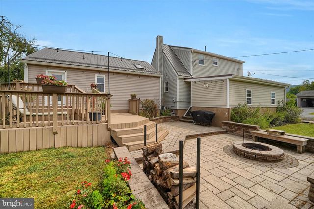 610 8TH ST N, Bellwood, PA 16617