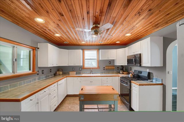 610 8TH ST N, Bellwood, PA 16617