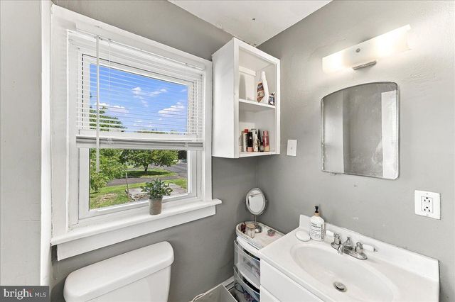210 SUMMER AVE, Horsham, PA 19044