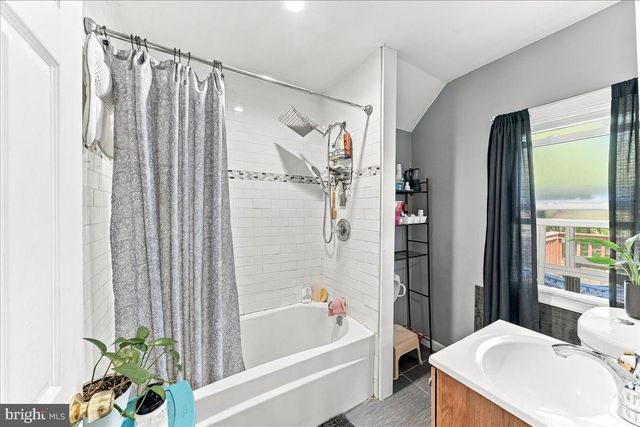 210 SUMMER AVE, Horsham, PA 19044