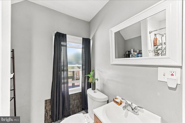210 SUMMER AVE, Horsham, PA 19044