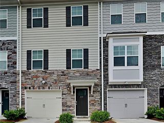 975 Society Circle SW, Atlanta, GA 30331