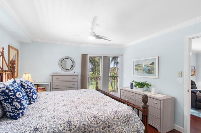 9320 CLUBSIDE CIRCLE 2201, Sarasota, FL 34238