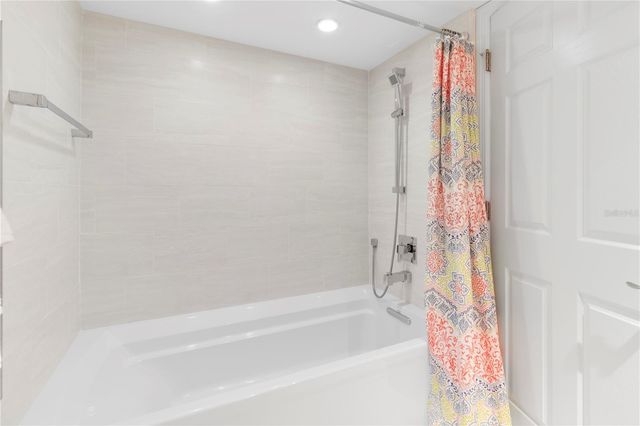 9320 CLUBSIDE CIRCLE 2201, Sarasota, FL 34238