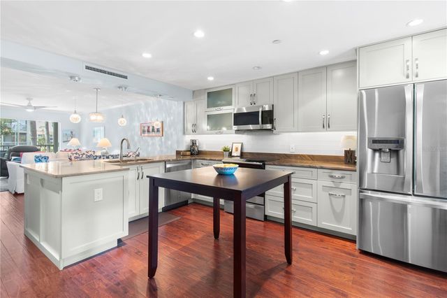 9320 CLUBSIDE CIRCLE 2201, Sarasota, FL 34238
