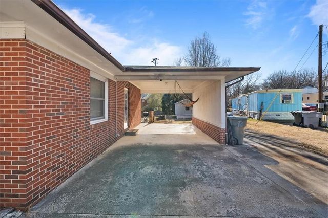 210 Sharon Avenue, Asheboro, NC 27203