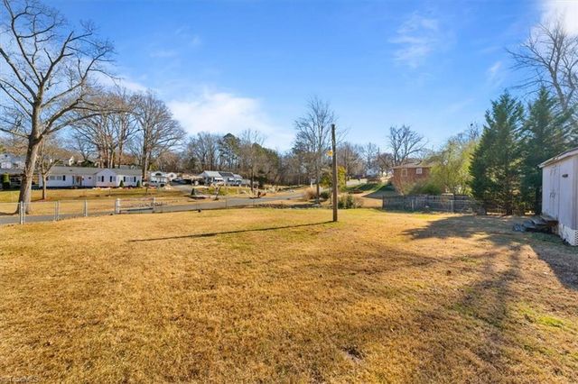 210 Sharon Avenue, Asheboro, NC 27203