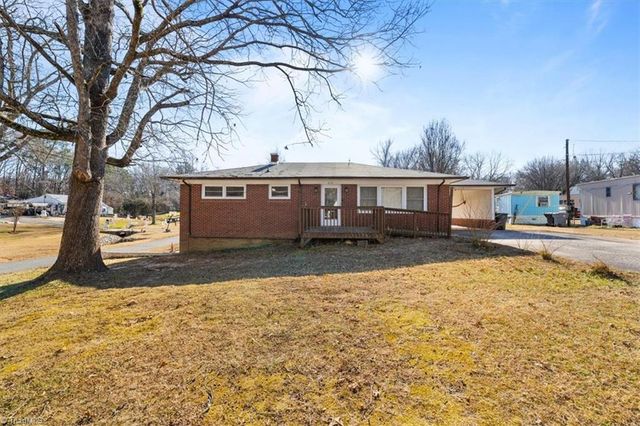 210 Sharon Avenue, Asheboro, NC 27203