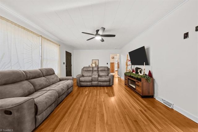 210 Sharon Avenue, Asheboro, NC 27203