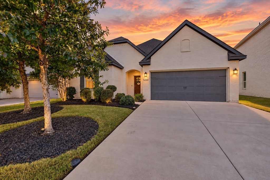 5220 Sonata Trail, Fort Worth, TX 76126 — exterior