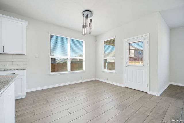 648 AMBER CRK, Cibolo, TX 78108