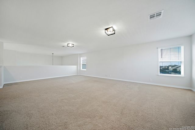 648 AMBER CRK, Cibolo, TX 78108