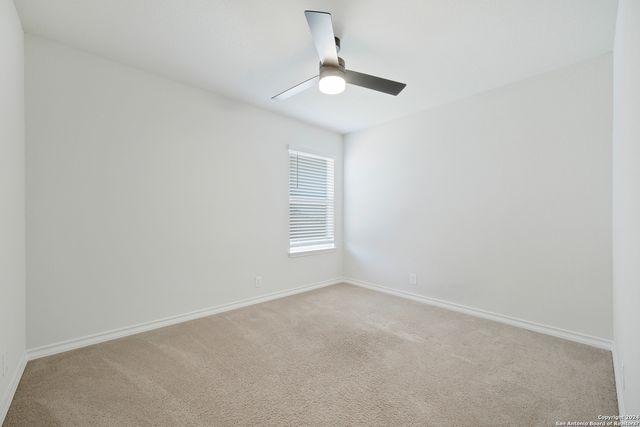 648 AMBER CRK, Cibolo, TX 78108