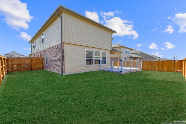 648 AMBER CRK, Cibolo, TX 78108