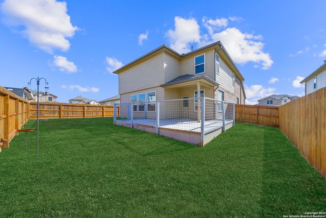 648 AMBER CRK, Cibolo, TX 78108