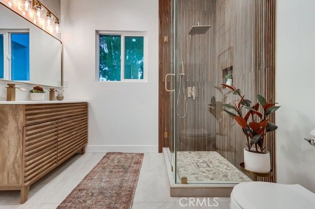 4016 6th Avenue, Los Angeles, CA 90008