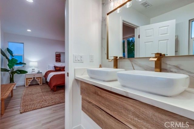 4016 6th Avenue, Los Angeles, CA 90008