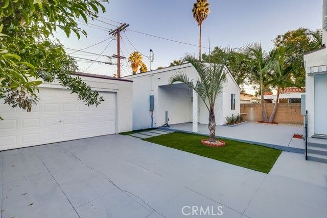 4016 6th Avenue, Los Angeles, CA 90008