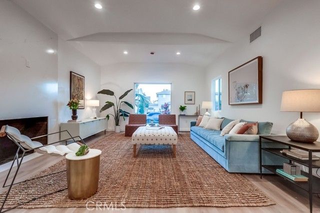 4016 6th Avenue, Los Angeles, CA 90008