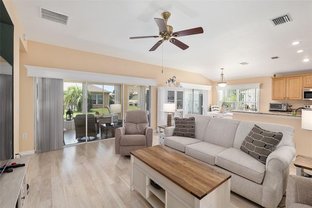 8716 SE 136TH PLACE, Summerfield, FL 34491
