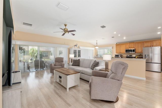 8716 SE 136TH PLACE, Summerfield, FL 34491