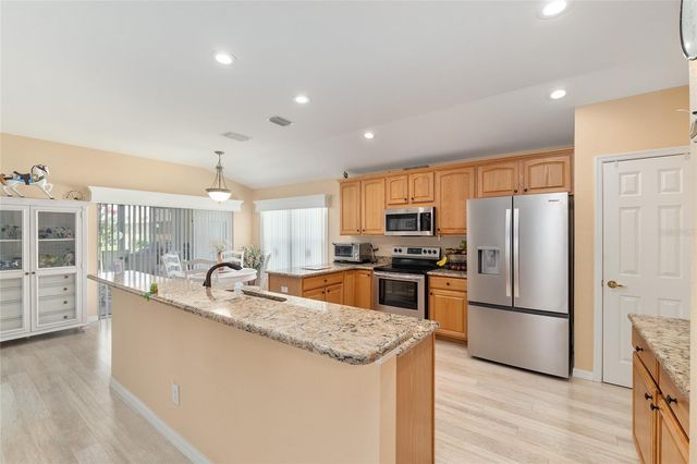 8716 SE 136TH PLACE, Summerfield, FL 34491