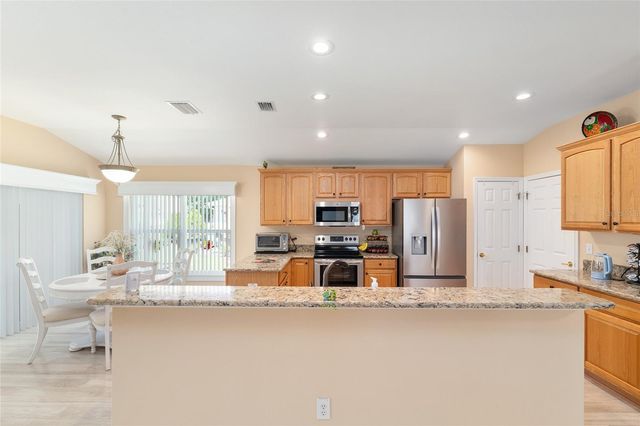 8716 SE 136TH PLACE, Summerfield, FL 34491