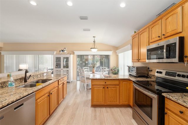 8716 SE 136TH PLACE, Summerfield, FL 34491