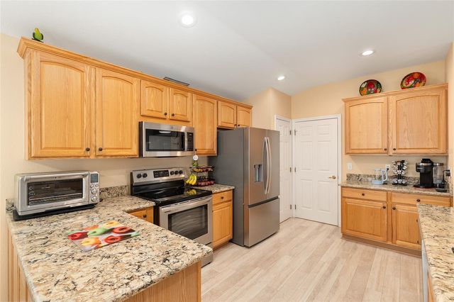 8716 SE 136TH PLACE, Summerfield, FL 34491