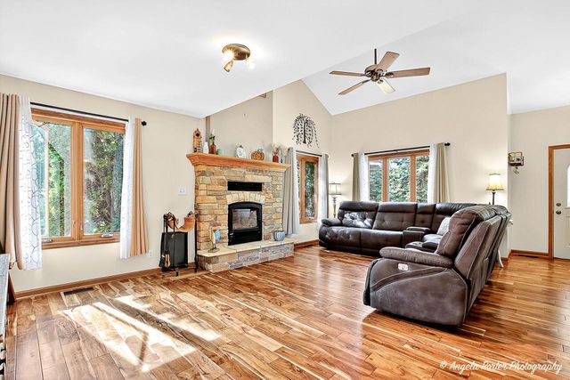 1408 Pond ROAD, Twin Lakes, WI 53181