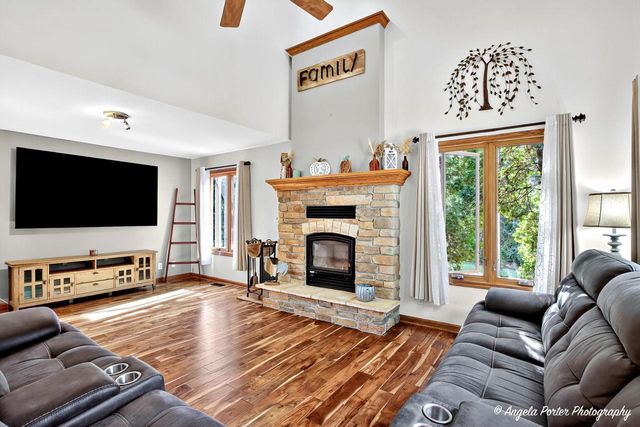 1408 Pond ROAD, Twin Lakes, WI 53181