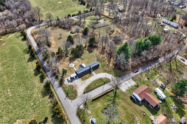 17007 Dogwood Drive, Lebanon, MO 65536