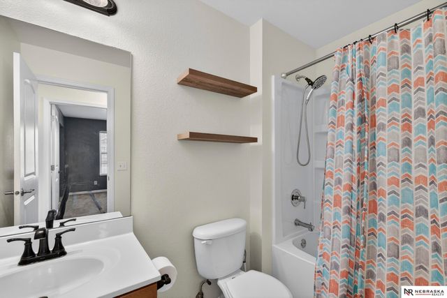 14613 Knudsen Street, Omaha, NE 68007