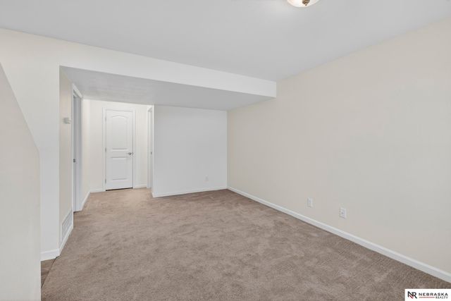 14613 Knudsen Street, Omaha, NE 68007