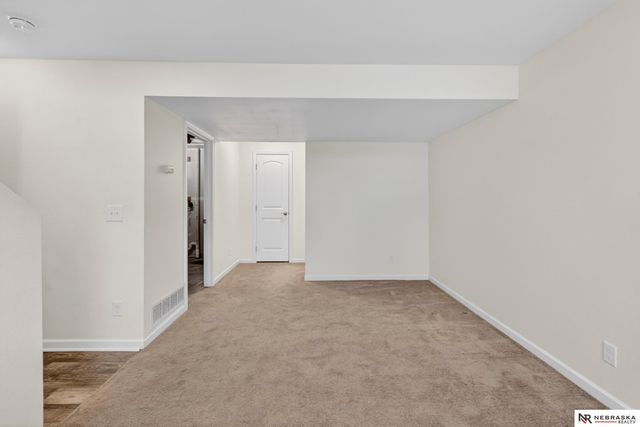 14613 Knudsen Street, Omaha, NE 68007