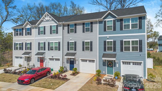 6109 Carrick Bend Court, Charlotte, NC 28269