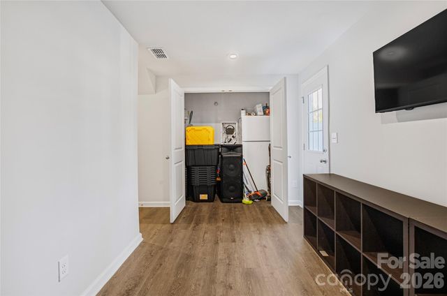 6109 Carrick Bend Court, Charlotte, NC 28269