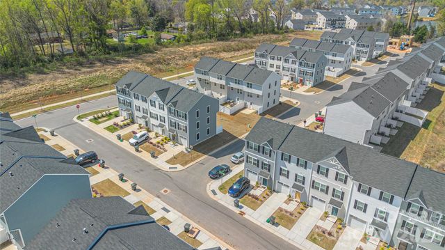 6109 Carrick Bend Court, Charlotte, NC 28269