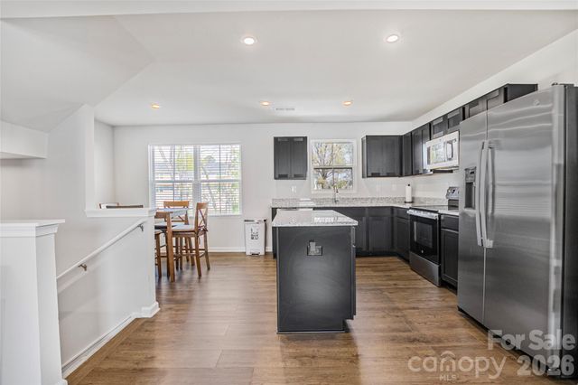 6109 Carrick Bend Court, Charlotte, NC 28269