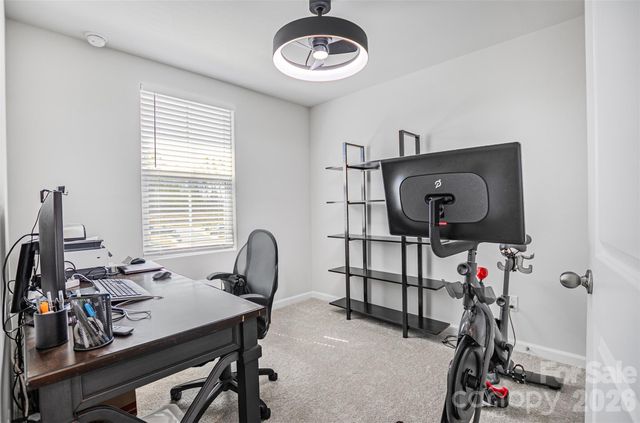 6109 Carrick Bend Court, Charlotte, NC 28269