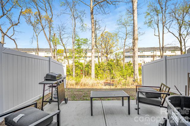 6109 Carrick Bend Court, Charlotte, NC 28269