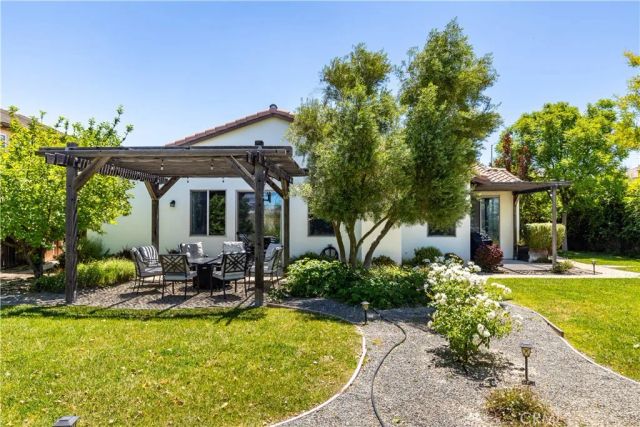 669 Red Cloud Road, Paso Robles, CA 93446