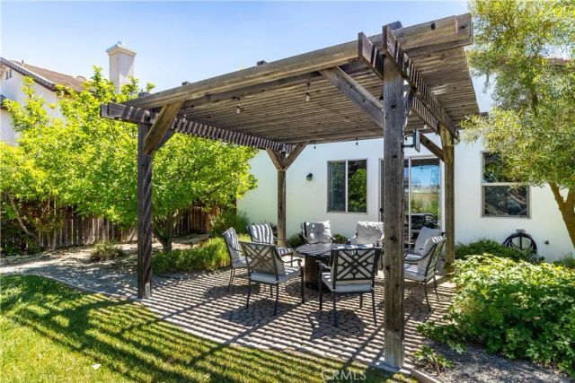 669 Red Cloud Road, Paso Robles, CA 93446