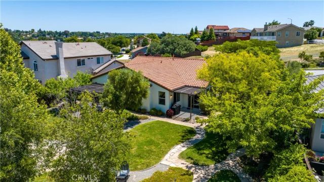 669 Red Cloud Road, Paso Robles, CA 93446