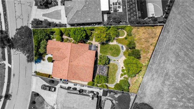 669 Red Cloud Road, Paso Robles, CA 93446
